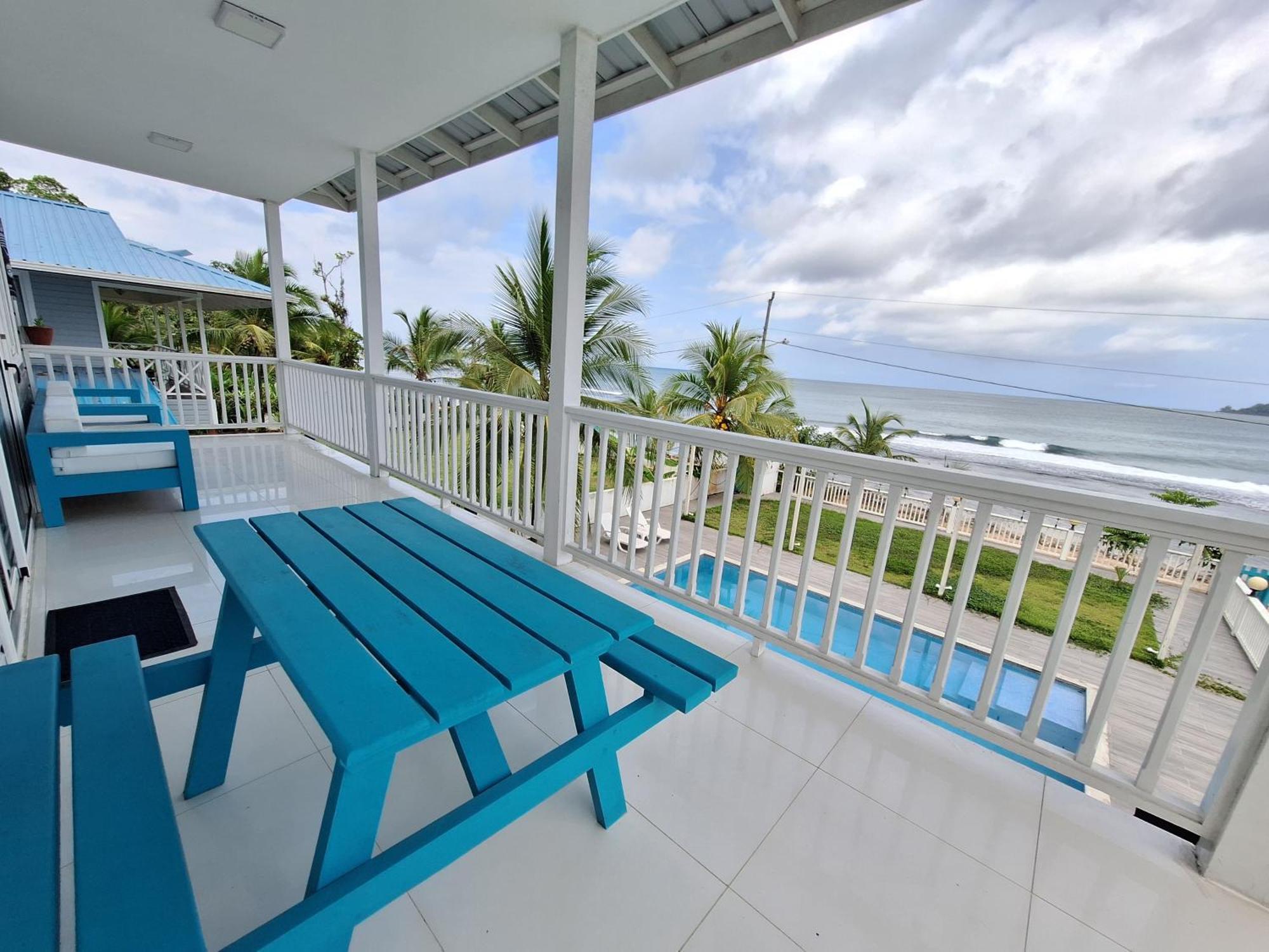 Paunch Beach Retreat Bocas Town Ruang foto